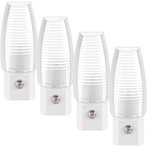 LED Plug in Night Light - Features Auto Dusk to Dawn Sensor 5000K Daylight - Picture 1 of 7